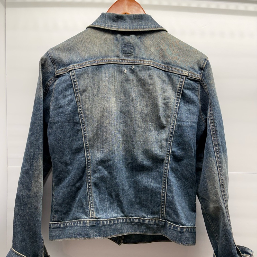 VINTAGE GAP Classic Blue Jean Jacket - Picture 2 of 5